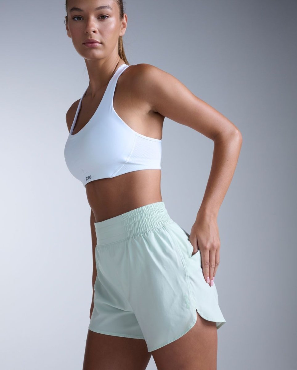 2XU - Aero Hi - Rise 4 Inch Shorts Laufhose Damen - mint dust/mint reflective - 2X-WR7458B-MND/MDR-XXS - Sportbrands24