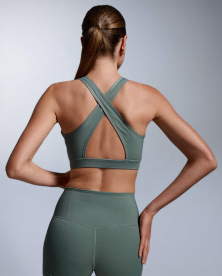 2XU - Feather Flex BondedCrossBackBra Sport-BH Damen - olive leaf/olive leaf - 2X-WR7648A-OLL/OLL-XXS - Sportbrands24