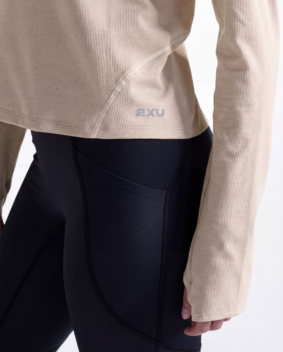 2XU - Aero Trail 1/2 Zip Laufshirt Damen - chalk/white reflective - 2X-WR7659A-CHK/WRF-L - Sportbrands24