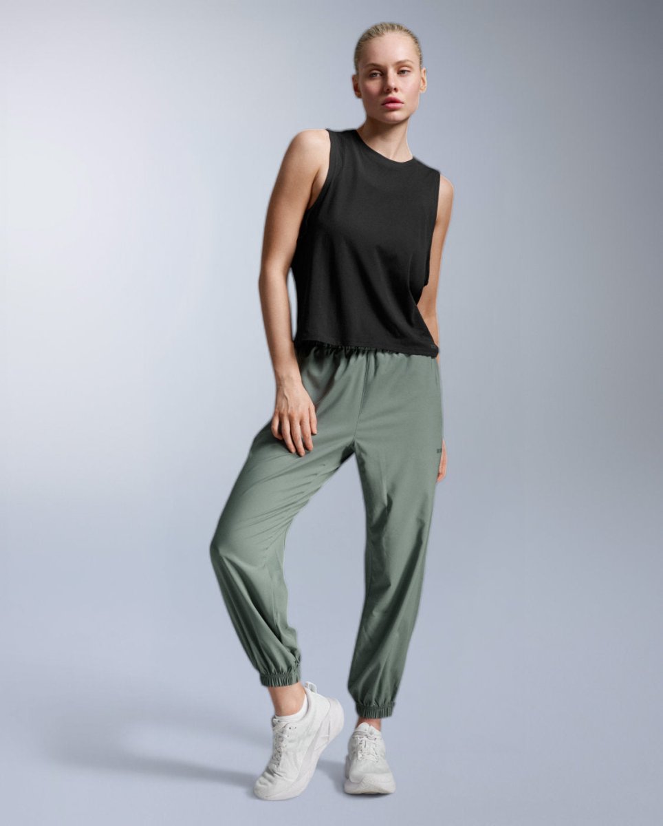 2XU - Aero Trail Tank Laufshirt Damen - black/black reflective - 2X-WR7662A-BLK/BRF-XXS - Sportbrands24