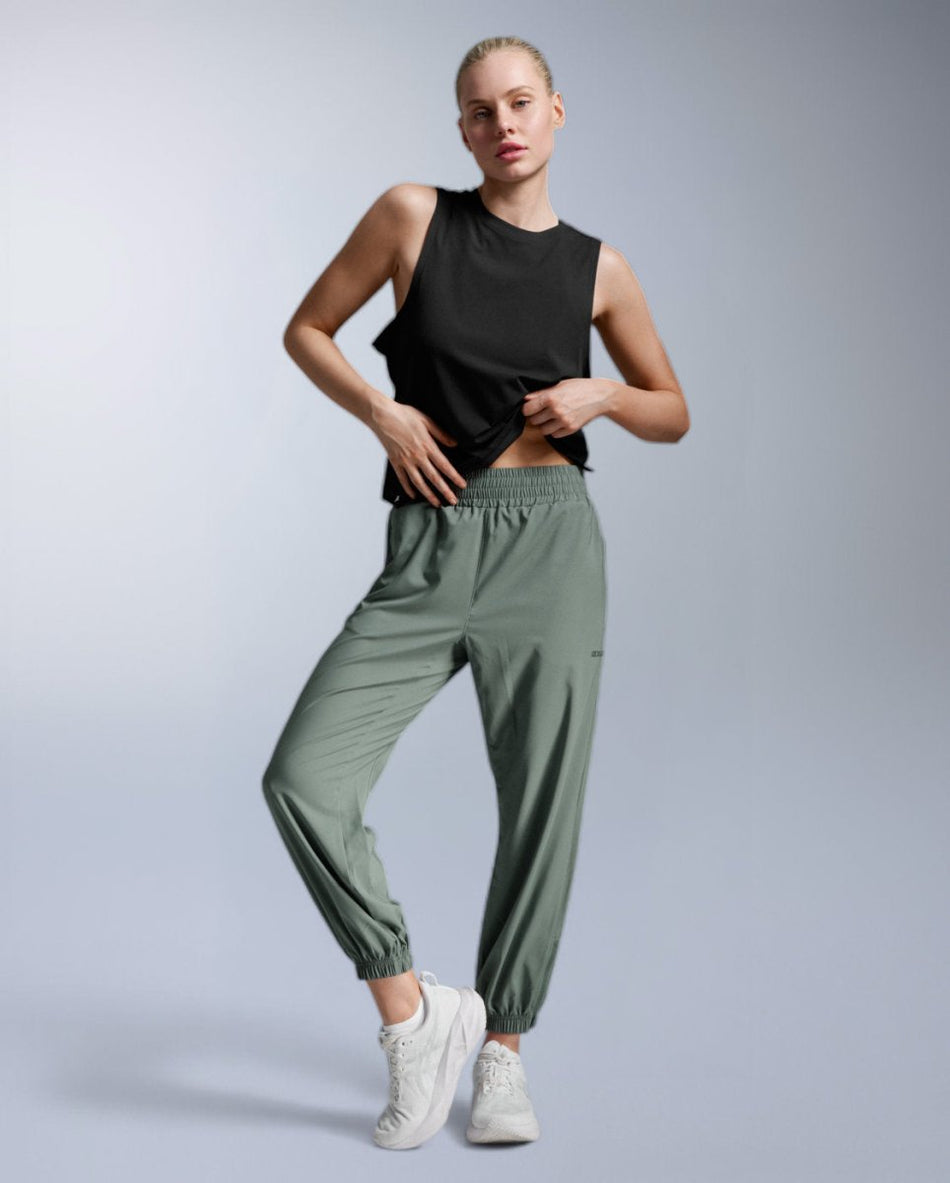 2XU - Aero Trail Tank Laufshirt Damen - black/black reflective - 2X-WR7662A-BLK/BRF-XXS - Sportbrands24