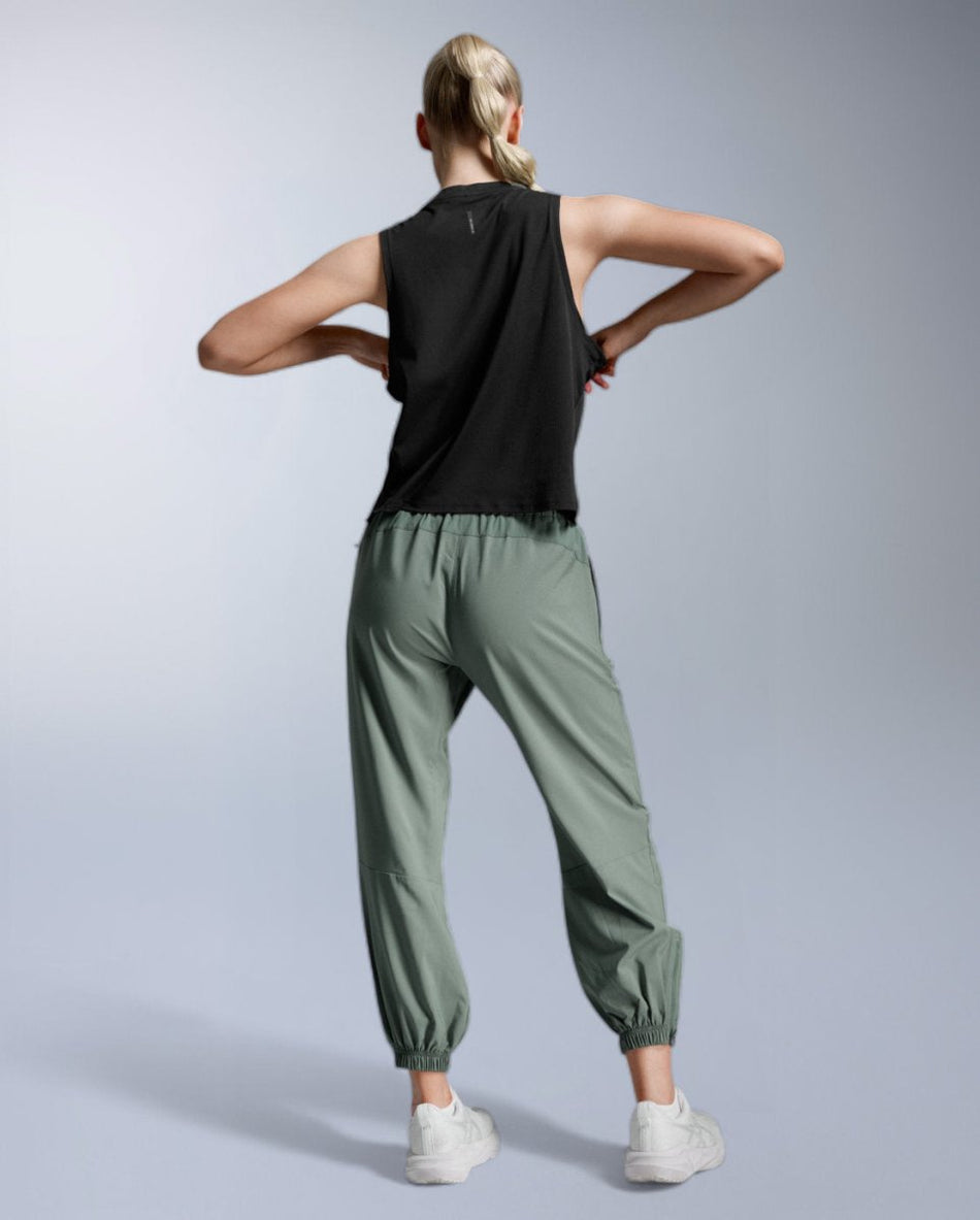 2XU - Aero Trail Tank Laufshirt Damen - black/black reflective - 2X-WR7662A-BLK/BRF-XXS - Sportbrands24