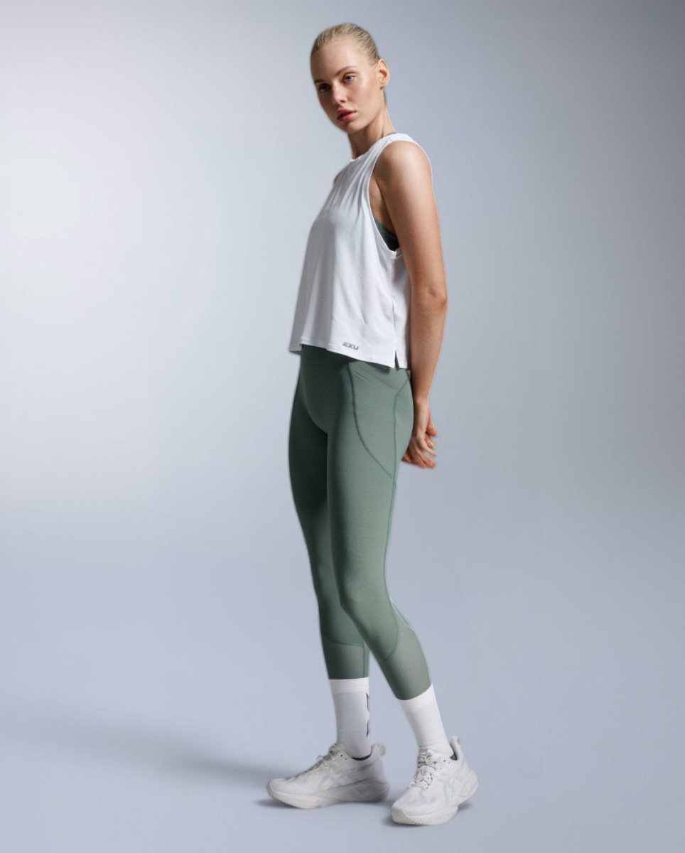 2XU - Aero Trail Tank Laufshirt Damen - chalk/white reflective - 2X-WR7662A-CHK/WRF-XXS - Sportbrands24