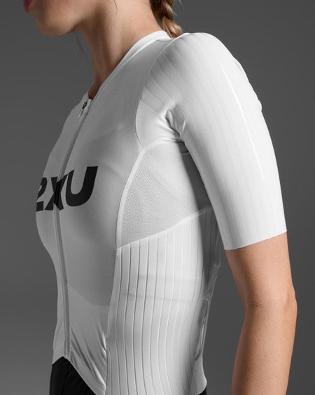 2XU - Light Speed React Sleeved Trisuit Triathlonanzug Damen - black/white - 2X-WT7401D-BLK/WHT-XXS - Sportbrands24