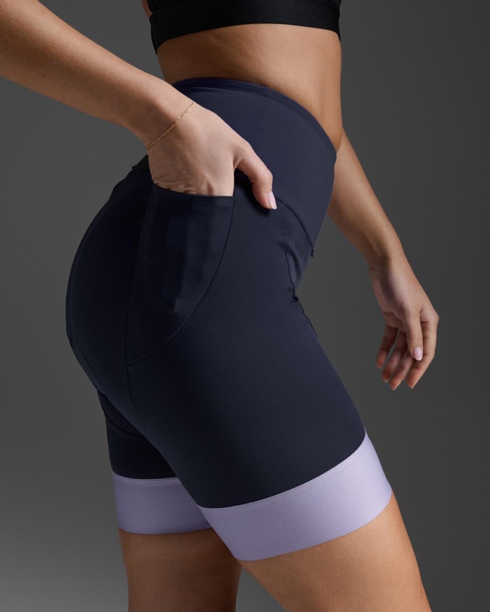 2XU - Aero Hex 7 Inch Tri Short Triathlonshorts Damen - midnight/grape fizz - 2X-WT7403B-MDN/GFZ-XS - Sportbrands24